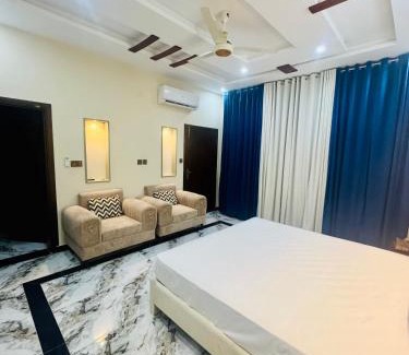 Fatehjang Casa | Airport View Guesthouse
