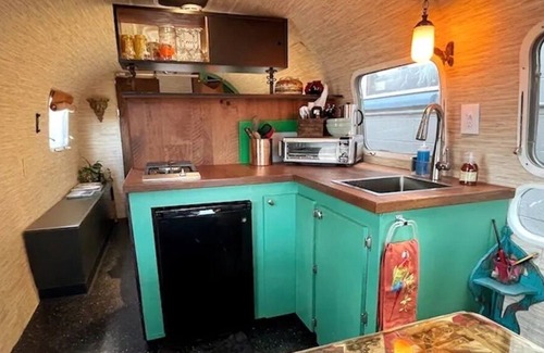 Tulsa Casa | Airstream Land Yacht : 5 min to Downtown