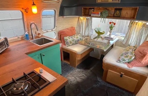 Tulsa Casa | Airstream Land Yacht : 5 min to Downtown