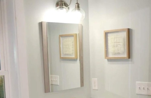 Old Village Cabaña | Airy and Bright Old Village Apartment in the heart of Mount Pleasant