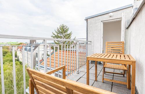 Penzing Apartamento | Airy Attic Apt.: Stylish Studio at Penzing Area