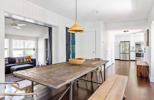 Bellport Cabaña | Airy Cottage en Bellport Village