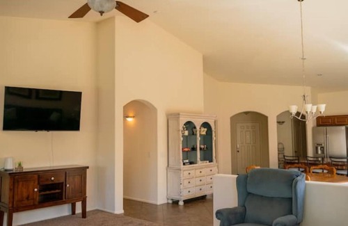 Surprise Casa | Airy Oasis Sleeps 8- Pool, Spa & Pool Table