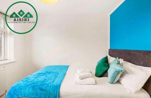 High Barnet Apartamento | Aisiki Apartments at Barnet, Ground Floor, 2-Bedroom & 1-Bathroom, Pet-Friendly Flat, Double Beds with Free Wi-Fi