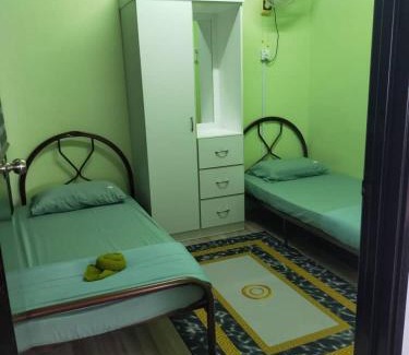 Kampung Ladang Tok Pelam Apartamento | AISY HOMEsTAY