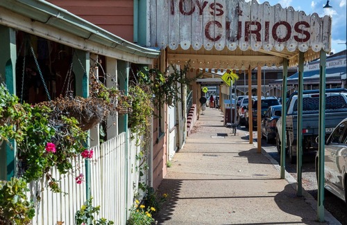 Gulgong Casa | AJS Bank - Pet friendly