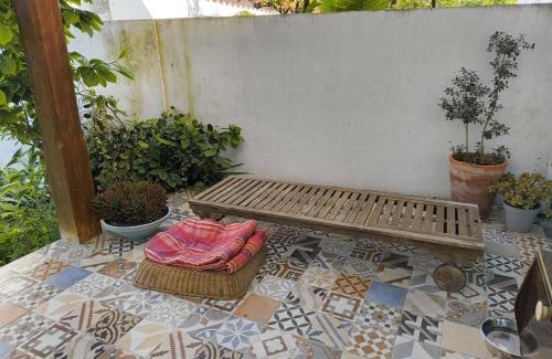 Pica Galo Casa | Akistay Guest House - Caparica