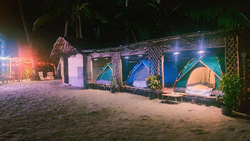 El Nido Otro | AKOYA Beachfront Tent house