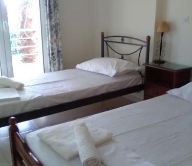 Paralia Porovitsis Apartamento | Akrata Rose Garden Apartments I