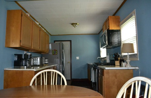 Portage Lakes Casa | Akron Portage Lakes Peaceful Lakefront Charming 2-bedroom home / amazing view.
