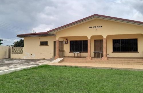 Cape Coast Apartamento | Akua Atta Panyin
