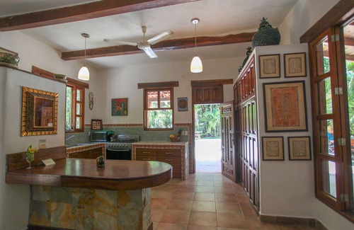 Akumal Casa | Akumal Jungle Villa 4 br, cenote privado y piscina
