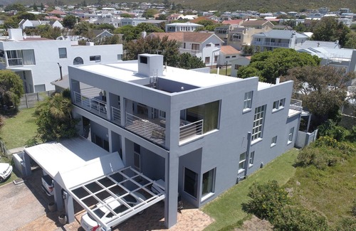 Voelklip Casa | Akwa House Hermanus: ¡tu hogar lejos de casa!