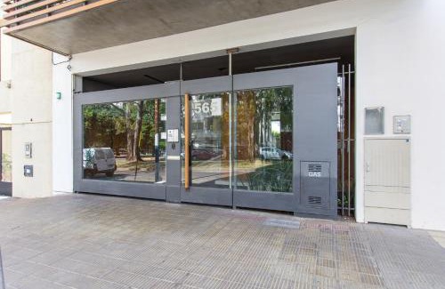 La Plata Apartamento | Alójate 38- Departamento, luminoso, excelente ubicacion! Zona Hospital Español