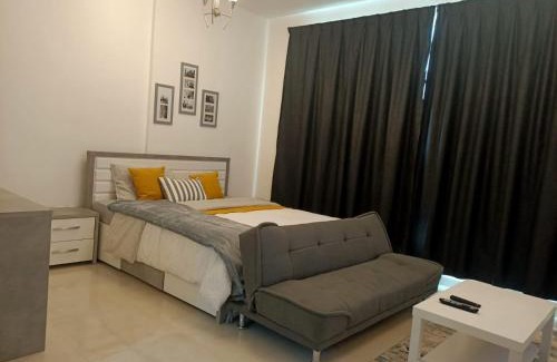 Al Jazirat Al Hamra Apartamento | AL ALKEEM HEIGHTS