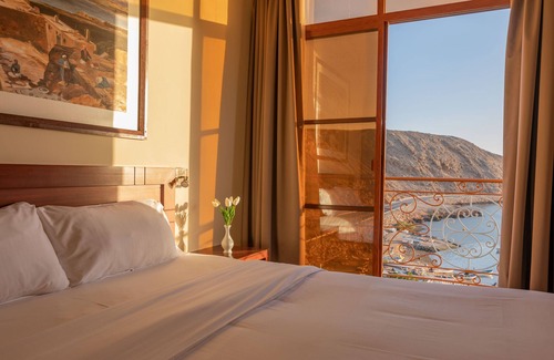 Sur Hotel | Al Ayjah Plaza Hotel