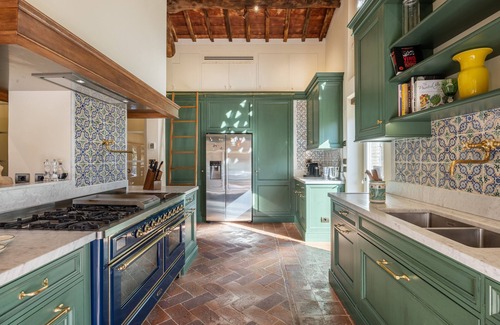 Vicopelago Casa | Impresionante villa del siglo 18, con magníficas vistas y la piscina, 8 km de Lucca