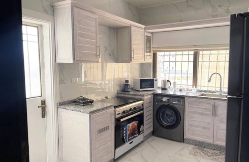 Amman Apartamento | Al Bnyat Hurrya Street , 3-bedroom apartment in Amman