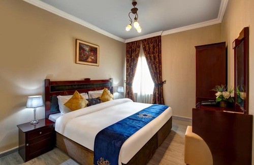 Al Qasimia Apartamento | Al Bustan Tower Hotel Suites