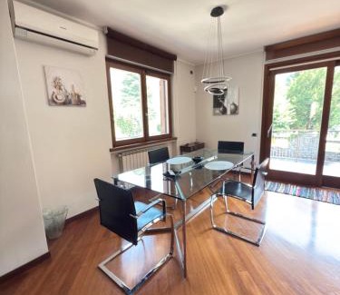 Canzo Apartamento | Al Civico32