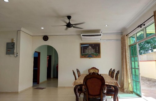 Larut Casa | AL' Indara Bunglow Homestay Taiping