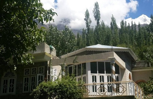 Hunza Casa | Al-Karim Family Guest House Hunza