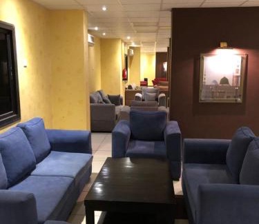 Al Harra Al-Sharqiah Apartamento | Al Meknan Furnished Units
