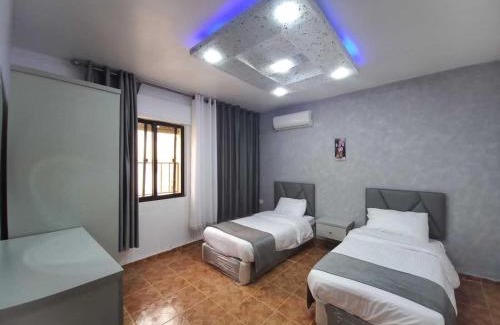 Amman Hotel | Al-Nujoom Hotel Suites