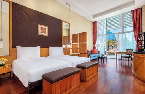 Abu Dhabi Hotel | Al Raha Beach Resort & Spa
