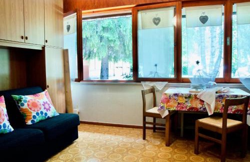 Calceranica al Lago Apartamento | Al Sole di TSS' - Cozy Apartment a 20 Metri dal Lago di Caldonazzo - Perfetto per coppie a Calceranica al Lago