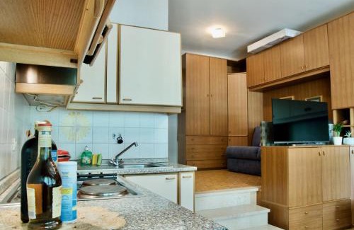 Calceranica al Lago Apartamento | Al Sole di TSS' - Cozy Apartment a 20 Metri dal Lago di Caldonazzo - Perfetto per coppie a Calceranica al Lago
