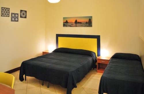 Coste Casa | Al Villino Sunrise appartamento in villa con piscina