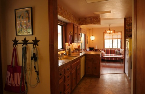 Lone Pine Casa | Alabama Hills Mount Whitney Retreat