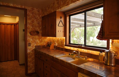 Lone Pine Casa | Alabama Hills Mount Whitney Retreat