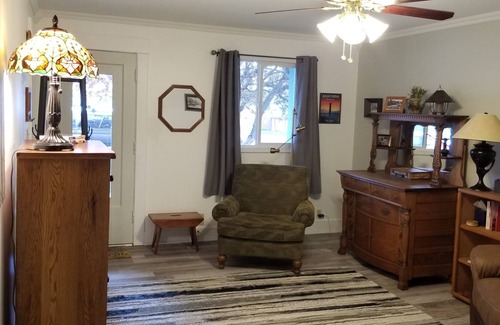 Anaconda Casa | Aladdin House in quiet neighborhood surrounded by mountains, lakes and streams..