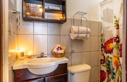 Agonía Hotel | Alajuela City Hotel & Guest House