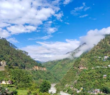 Karnaprayag Casa | Alaknanda Homestay