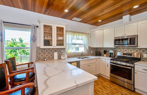 West Alameda Casa | Lujosa casa de 2 dormitorios y 2 baños en Alameda cerca de la estación de ferry a San Francisco