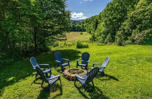 Bryson City Casa | Alarka Creek Farmhouse