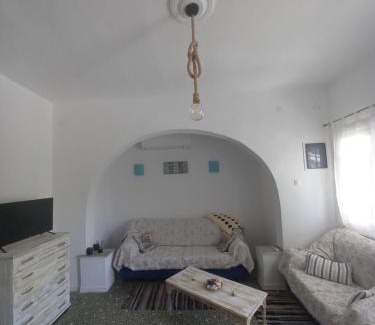 Agia Triada Casa | Alas House