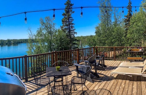 Meadow Lakes Casa | Northshore Lake House