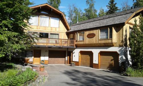 Eagle River Cama Y Desayuno | Alaska Chalet Bed & Breakfast
