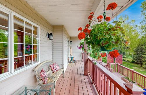 Mid-Hillside Apartamento | Alaska Sundance Retreat