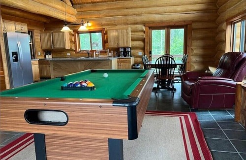 Palmer Casa | Alaskan Lodge with Hot Tub 🛁