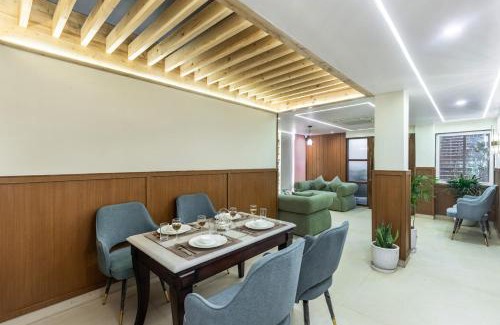 Shimla Apartamento | Alaya Stays 3BHK with Garden -Evaara Woods Ridge