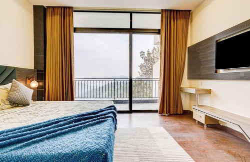 Dharampur Hotel | Alaya Stays Serene Woods Hotel Near Mall Road