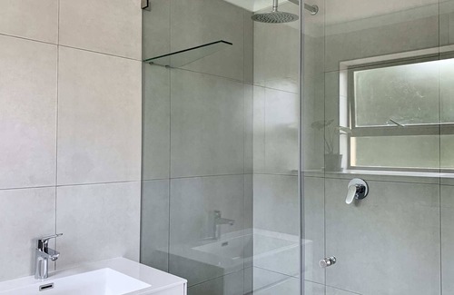 Robberg Beach Apartamento | Alba Tramonto | 3 bed 2 bath - 100m Robberg Beach