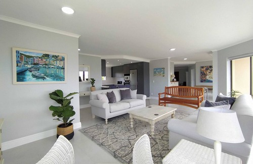Robberg Beach Apartamento | Alba Tramonto | 4 bed 3 bath - 100m Robberg Beach