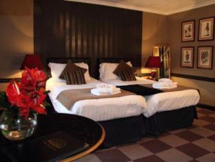 New Town Hotel | Albany Hotel
