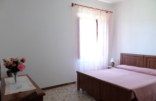 Budoni Cama Y Desayuno | Albaruia BeB